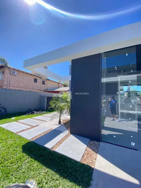 Casa com padrão AA, localização privilegiada em Atlântida.: 46ª foto da galeria de imagens do imóvel