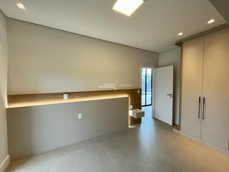 Casa com padrão AA, localização privilegiada em Atlântida.: 57ª foto da galeria de imagens do imóvel