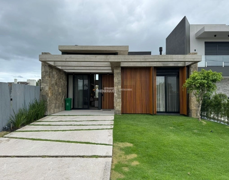 Casa no SUNSET: 18ª foto da galeria de imagens do imóvel