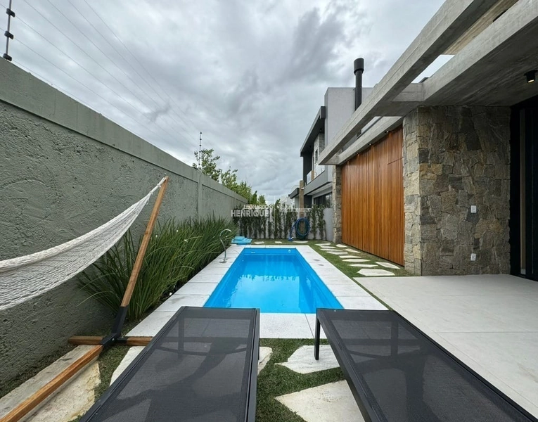 Casa no SUNSET: 29ª foto da galeria de imagens do imóvel