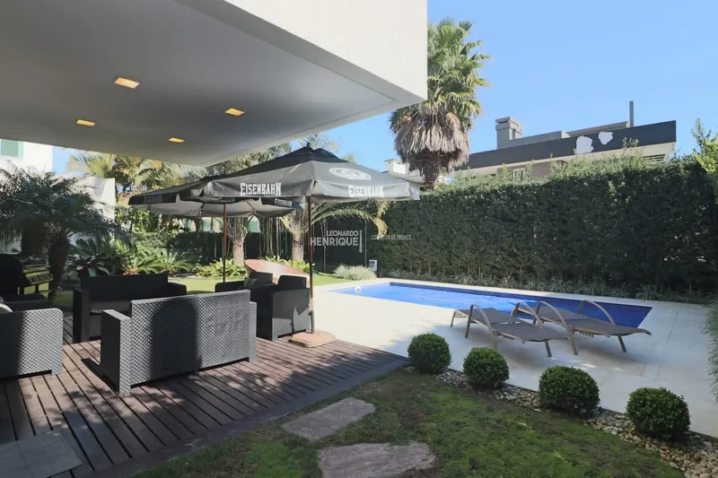 LINDÍSSIMA CASA EM CONDOMÍNIO COM QUATRO SUÍTES: 7ª foto da galeria de imagens do imóvel