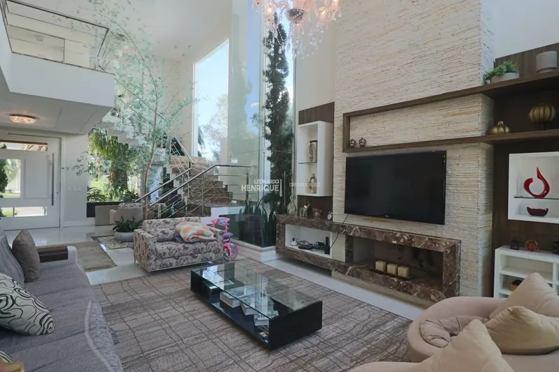 LINDÍSSIMA CASA EM CONDOMÍNIO COM QUATRO SUÍTES: 20ª foto da galeria de imagens do imóvel