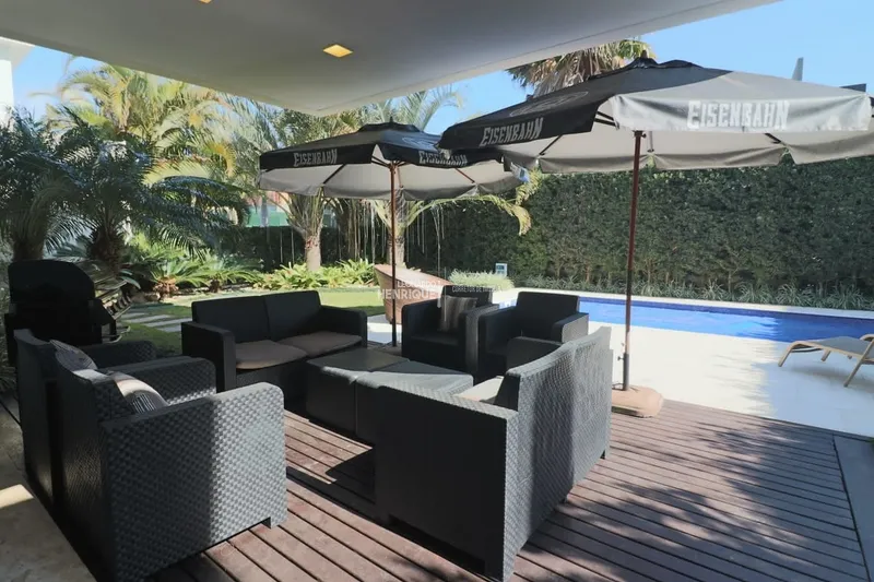 LINDÍSSIMA CASA EM CONDOMÍNIO COM QUATRO SUÍTES: 6ª foto da galeria de imagens do imóvel