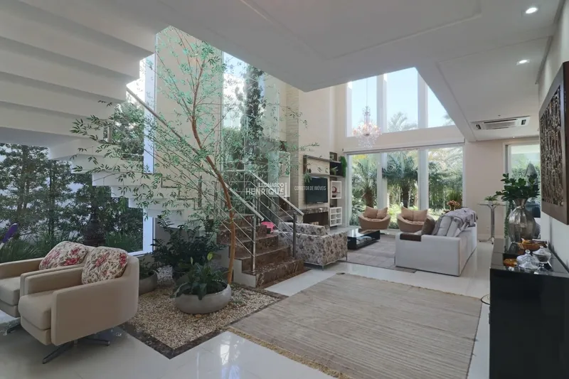 LINDÍSSIMA CASA EM CONDOMÍNIO COM QUATRO SUÍTES: 4ª foto da galeria de imagens do imóvel