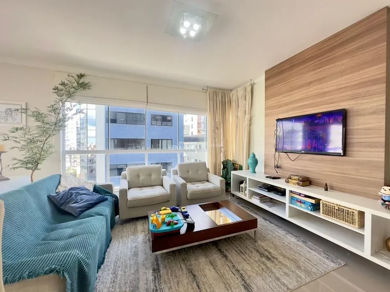 BELÍSSIMO APARTAMENTO DE 3 DORMITÓRIOS: 1ª foto da galeria de imagens do imóvel