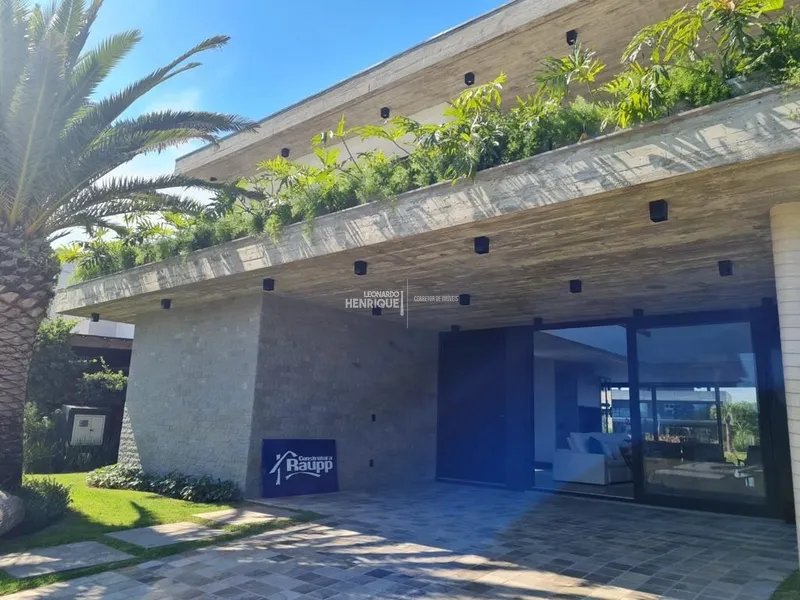 Sobrado em condomínio fechado em Atlântida!: 1ª foto da galeria de imagens do imóvel