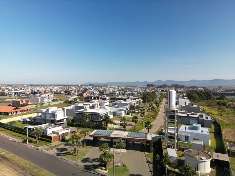 SOBRADO À VENDA  CONDOMÍNIO BLUE: 3ª foto da galeria de imagens do imóvel