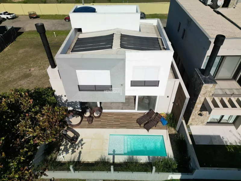 SOBRADO À VENDA  CONDOMÍNIO BLUE: 1ª foto da galeria de imagens do imóvel