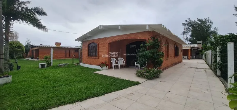 Bela casa para acomodar toda a família em Xangri-lá!: 1ª foto da galeria de imagens do imóvel