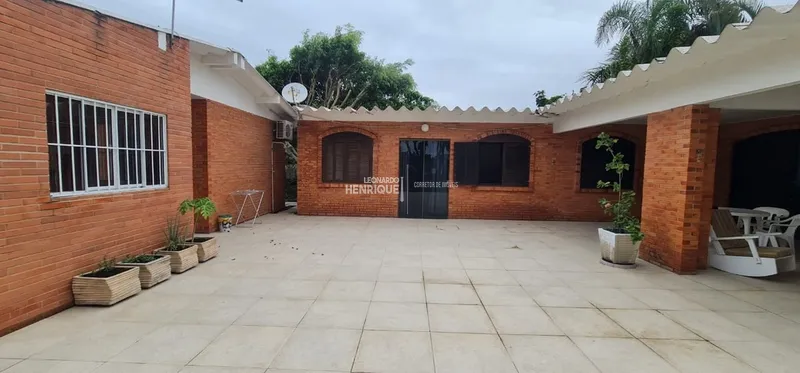 Bela casa para acomodar toda a família em Xangri-lá!: 2ª foto da galeria de imagens do imóvel