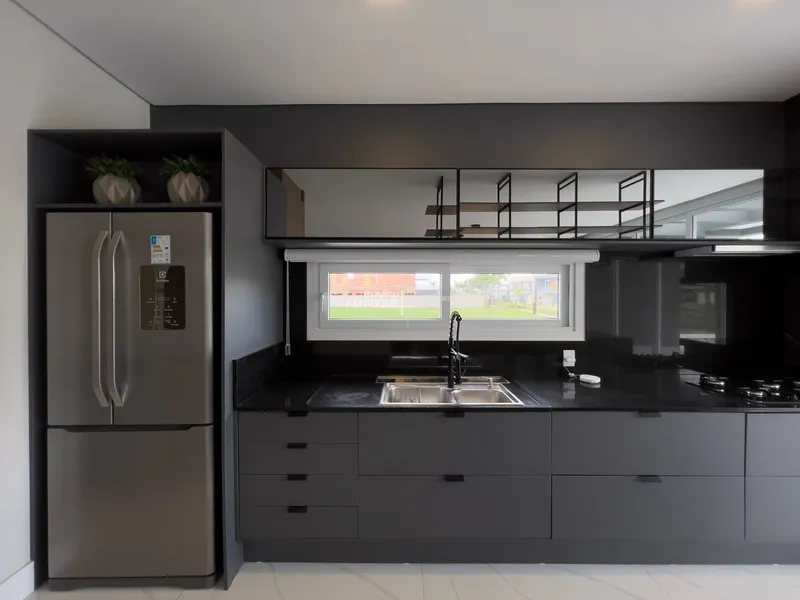 SOBRADO COMPOSTO POR 4 SUÍTES FINAMENTE MOBILIADO E DECORADO!: 12ª foto da galeria de imagens do imóvel