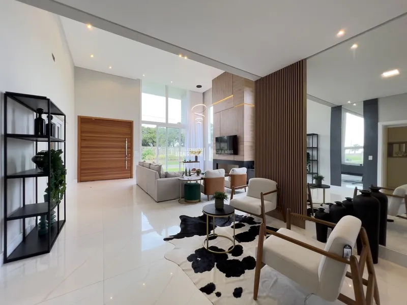 SOBRADO COMPOSTO POR 4 SUÍTES FINAMENTE MOBILIADO E DECORADO!: 4ª foto da galeria de imagens do imóvel