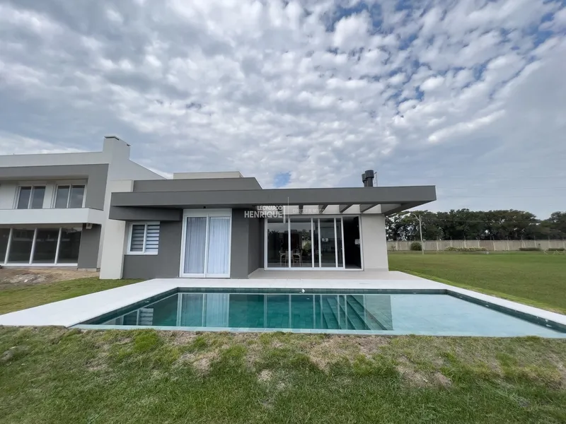 SOBRADO COMPOSTO POR 4 SUÍTES FINAMENTE MOBILIADO E DECORADO!: 34ª foto da galeria de imagens do imóvel