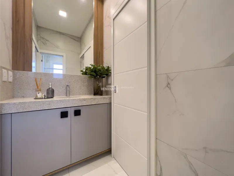 SOBRADO COMPOSTO POR 4 SUÍTES FINAMENTE MOBILIADO E DECORADO!: 20ª foto da galeria de imagens do imóvel