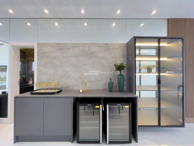 SOBRADO COMPOSTO POR 4 SUÍTES FINAMENTE MOBILIADO E DECORADO!: 8ª foto da galeria de imagens do imóvel