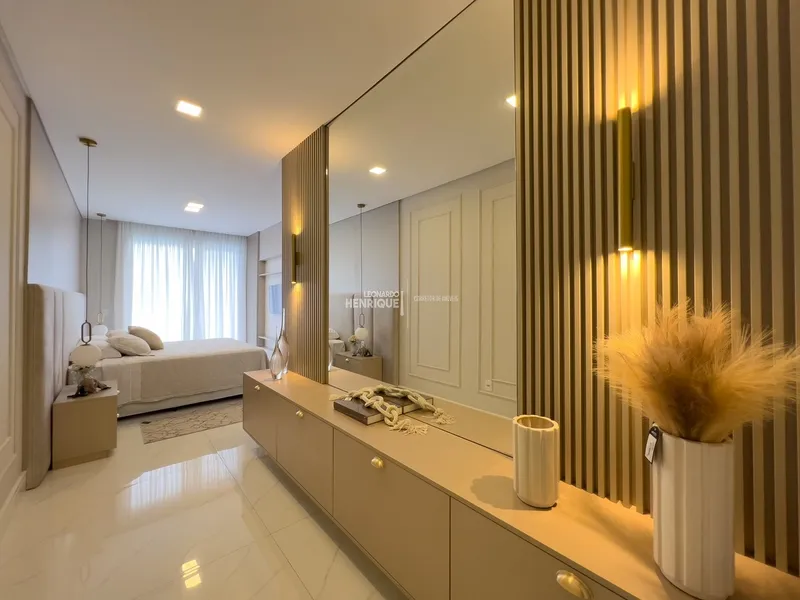 SOBRADO COMPOSTO POR 4 SUÍTES FINAMENTE MOBILIADO E DECORADO!: 24ª foto da galeria de imagens do imóvel