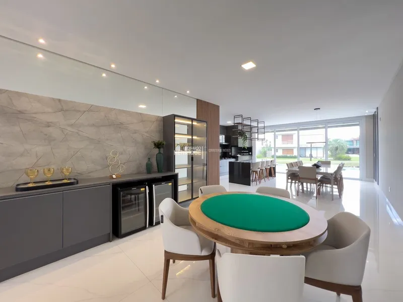 SOBRADO COMPOSTO POR 4 SUÍTES FINAMENTE MOBILIADO E DECORADO!: 6ª foto da galeria de imagens do imóvel