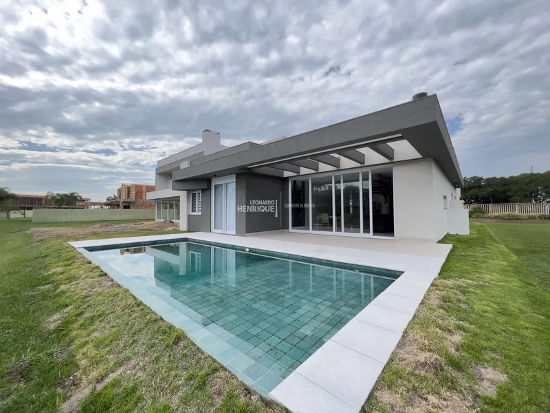 SOBRADO COMPOSTO POR 4 SUÍTES FINAMENTE MOBILIADO E DECORADO!: 33ª foto da galeria de imagens do imóvel