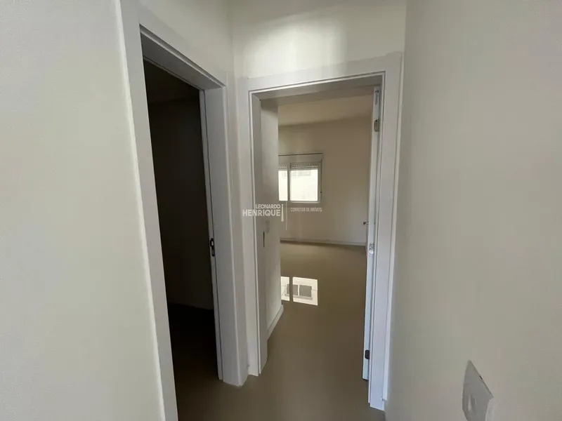 2 DORMITÓRIOS COM TERRAÇO 2 QUADRAS DO MAR: 9ª foto da galeria de imagens do imóvel