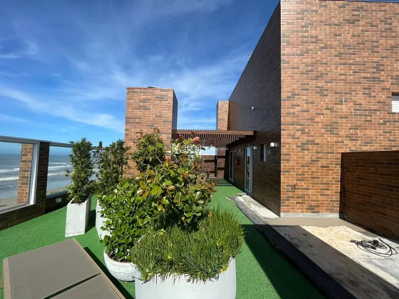 2 DORMITÓRIOS COM TERRAÇO 2 QUADRAS DO MAR: 16ª foto da galeria de imagens do imóvel