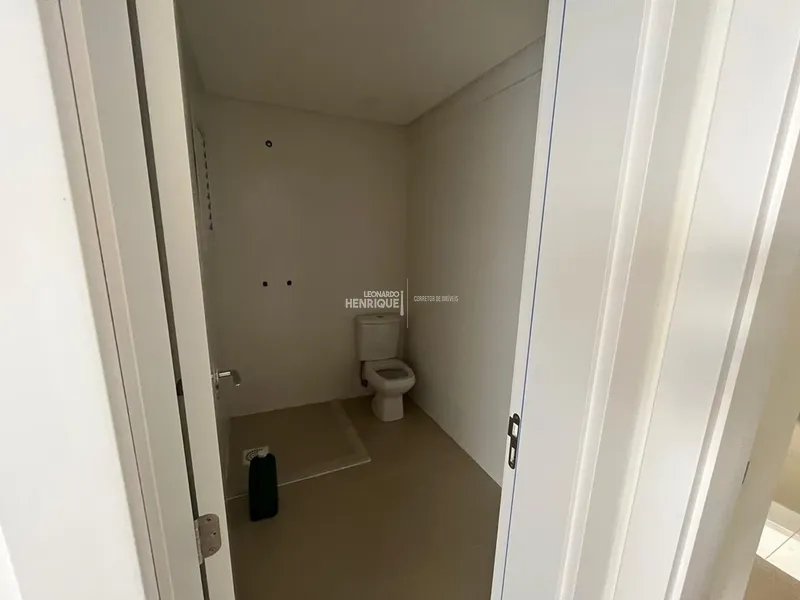 2 DORMITÓRIOS COM TERRAÇO 2 QUADRAS DO MAR: 11ª foto da galeria de imagens do imóvel