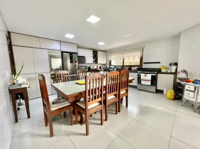 CASA DE ALTO PADRÃO: 28ª foto da galeria de imagens do imóvel