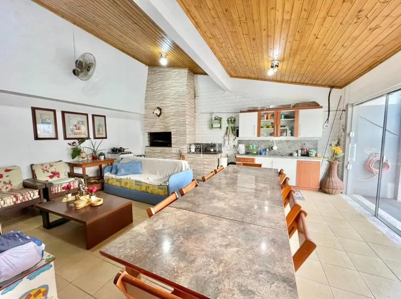 CASA DE ALTO PADRÃO: 8ª foto da galeria de imagens do imóvel