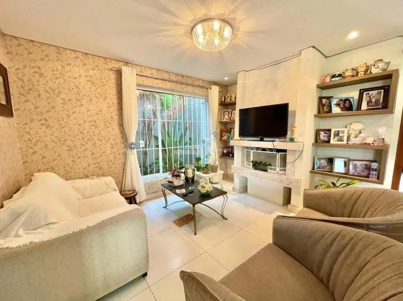 CASA DE ALTO PADRÃO: 5ª foto da galeria de imagens do imóvel