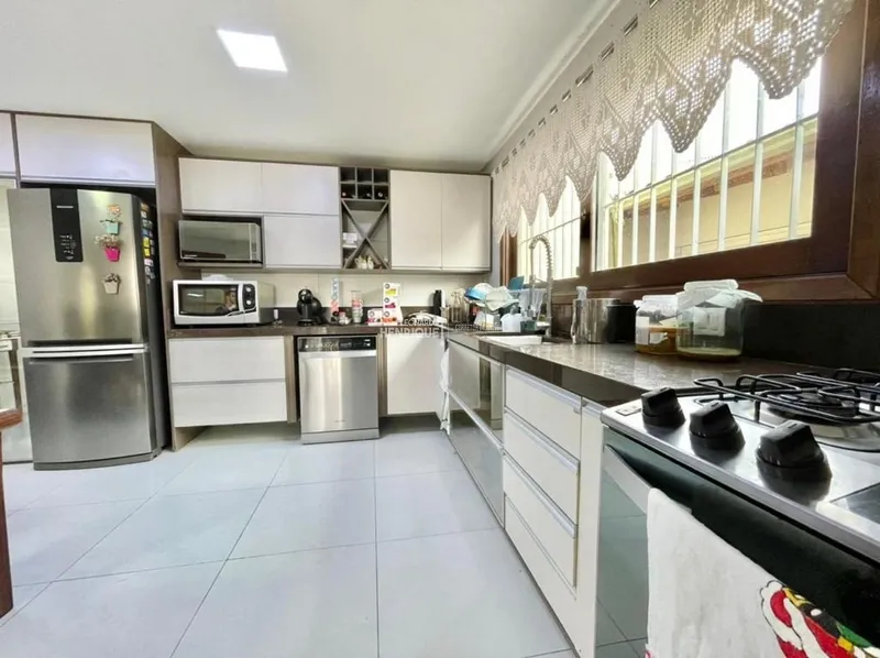 CASA DE ALTO PADRÃO: 7ª foto da galeria de imagens do imóvel