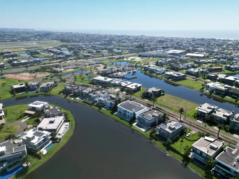 SOBRADO Exclusivo no Condomínio Enseada Lagos: 23ª foto da galeria de imagens do imóvel