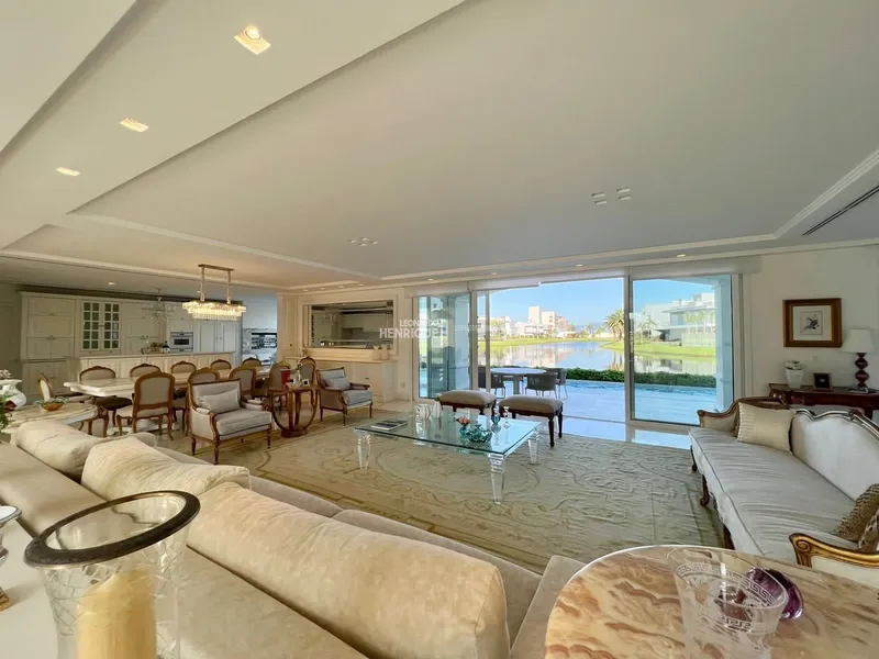 SOBRADO Exclusivo no Condomínio Enseada Lagos: 3ª foto da galeria de imagens do imóvel