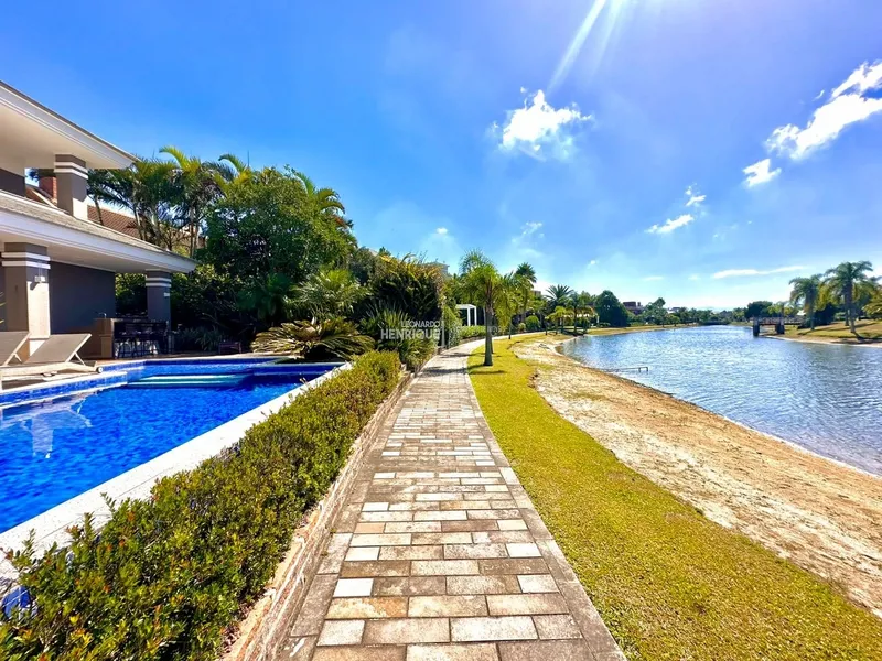 BELÍSSIMA MANSÃO EM CONDOMÍNIO DE LUXO: 38ª foto da galeria de imagens do imóvel