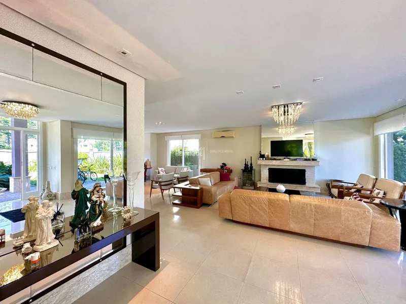 BELÍSSIMA MANSÃO EM CONDOMÍNIO DE LUXO: 16ª foto da galeria de imagens do imóvel