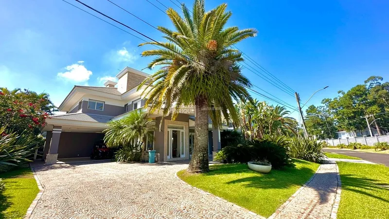 BELÍSSIMA MANSÃO EM CONDOMÍNIO DE LUXO: 2ª foto da galeria de imagens do imóvel