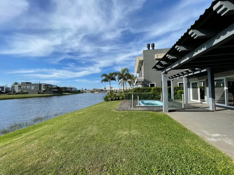 Casa a venda no Condomínio Enseada Lagos de Xangri-lá: 7ª foto da galeria de imagens do imóvel