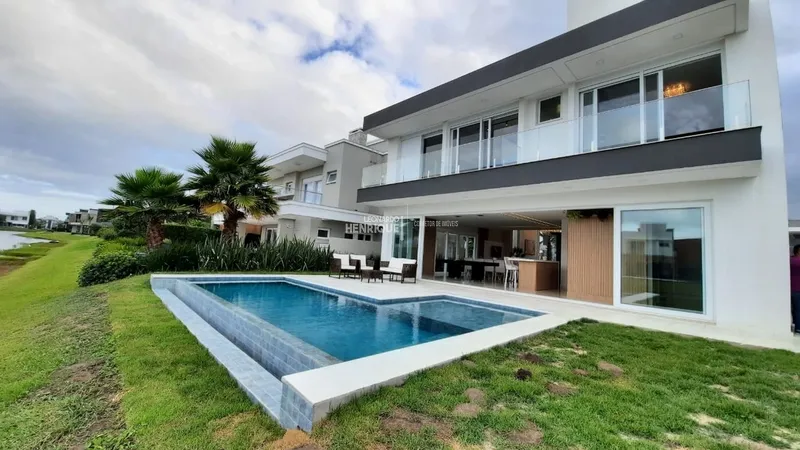 CASAESPETACULAR EM UM DOS MAISLINDOS CONDOMÍNIOS DO LITORAL: 3ª foto da galeria de imagens do imóvel