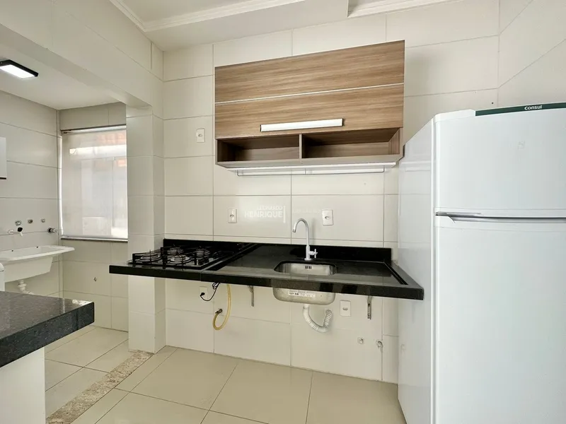 NOVIDADE NO MERCADO APARTAMENTO DE FRENTE COM TERRAÇO: 4ª foto da galeria de imagens do imóvel