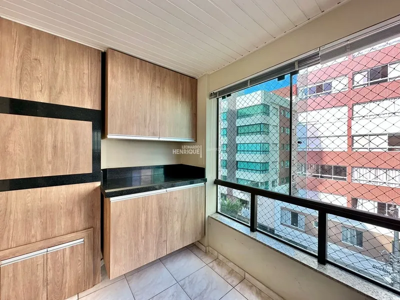 APARTAMENTO DE 2 DORMITORIOS DE FRENTE MELHOR POSIÇAO DA PRAIA LESTE: 1ª foto da galeria de imagens do imóvel