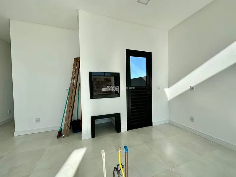 LINDA CASA  DE DOIS DORMITÓRIOS: 7ª foto da galeria de imagens do imóvel