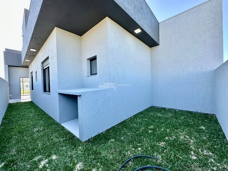 LINDA CASA  DE DOIS DORMITÓRIOS: 9ª foto da galeria de imagens do imóvel