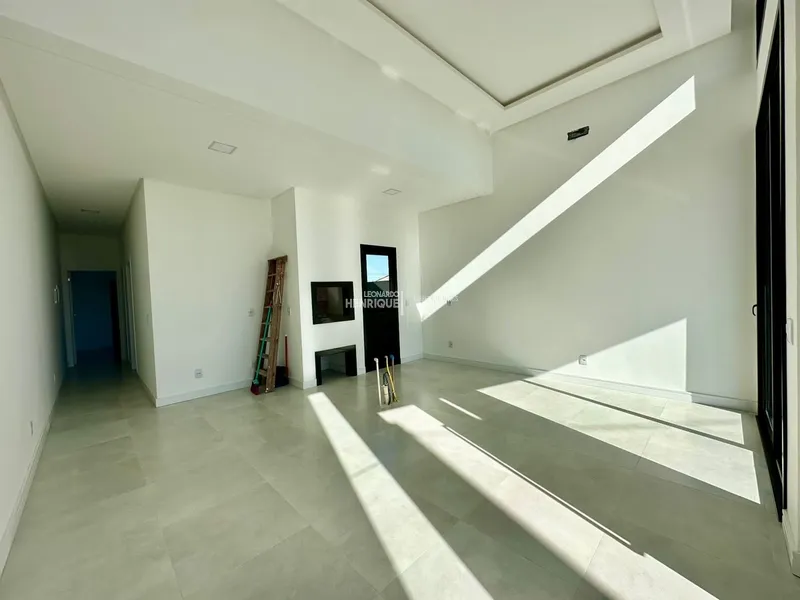 LINDA CASA  DE DOIS DORMITÓRIOS: 8ª foto da galeria de imagens do imóvel