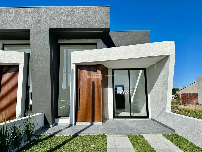 LINDA CASA  DE DOIS DORMITÓRIOS: 1ª foto da galeria de imagens do imóvel