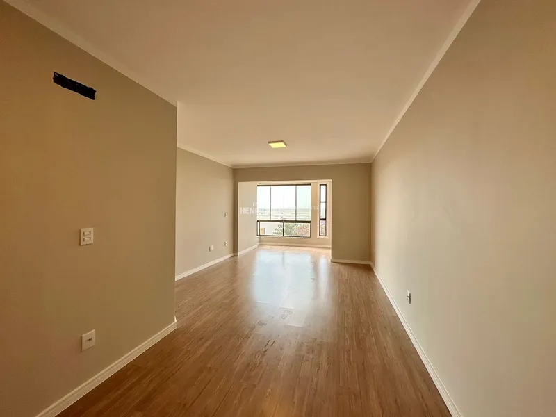 APARTAMENTO À VENDA COM VISTA ETERNA PARA O MAR: 1ª foto da galeria de imagens do imóvel