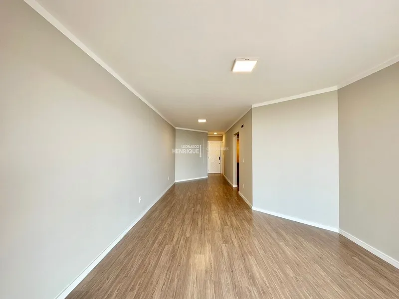 APARTAMENTO À VENDA COM VISTA ETERNA PARA O MAR: 4ª foto da galeria de imagens do imóvel