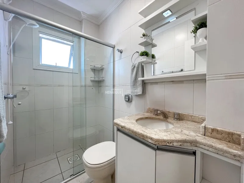 APARTAMENTO DE DOIS DORMITÓRIOS PERTINHO DO MAR: 7ª foto da galeria de imagens do imóvel