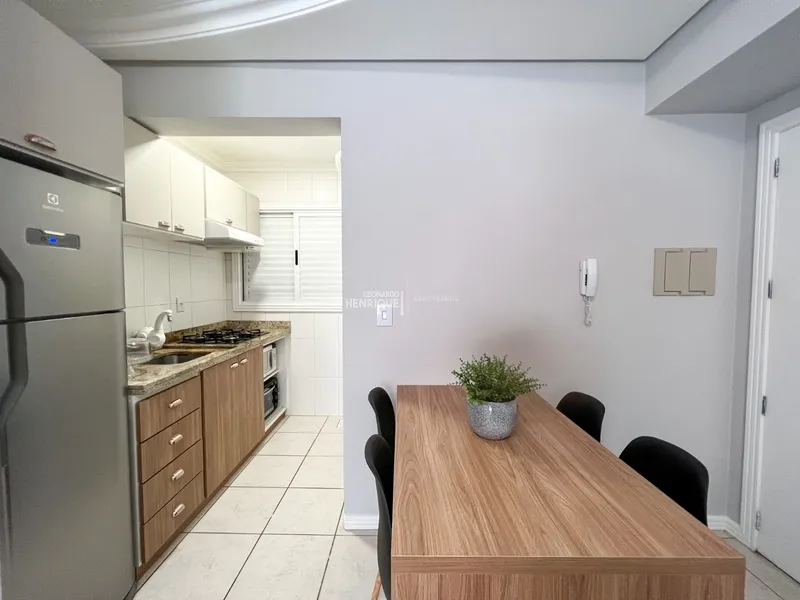 APARTAMENTO DE DOIS DORMITÓRIOS PERTINHO DO MAR: 4ª foto da galeria de imagens do imóvel