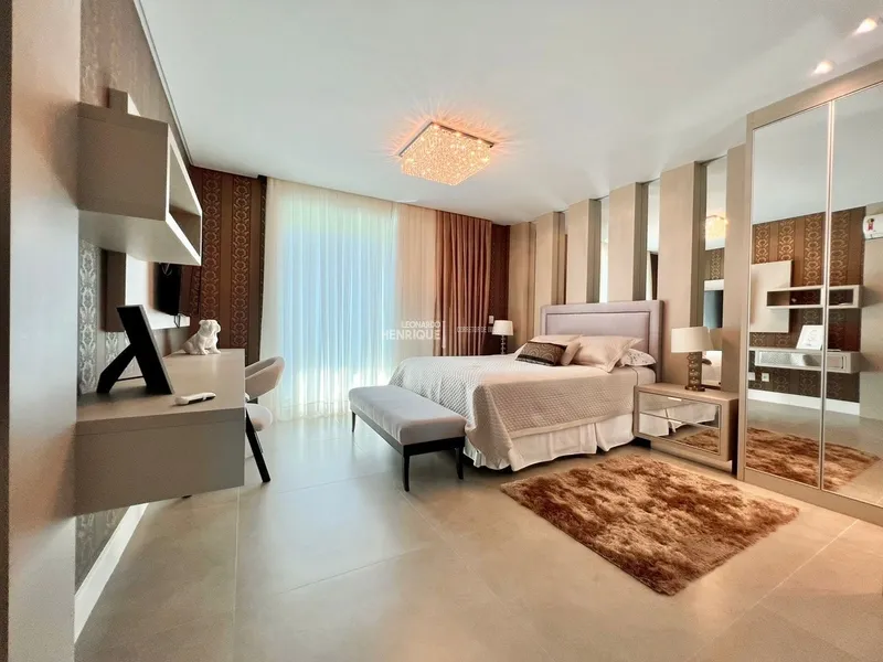 MANSÃO A BEIRA LAGO: 21ª foto da galeria de imagens do imóvel