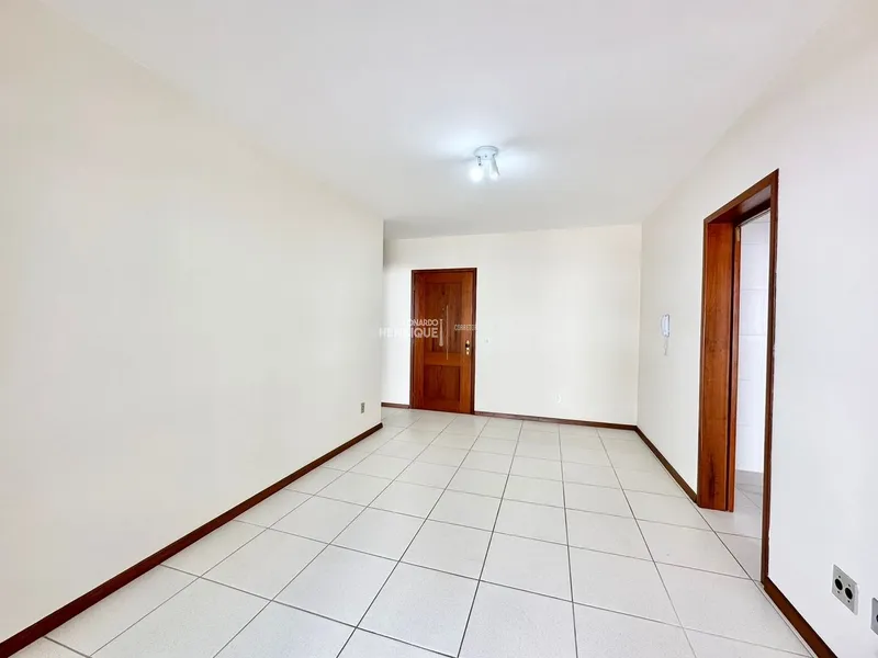 Apartamento de FRENTE: 2ª foto da galeria de imagens do imóvel