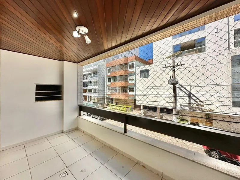 Apartamento de FRENTE: 1ª foto da galeria de imagens do imóvel