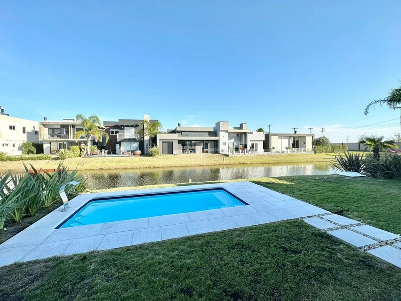 CONDOMÍNIO  RIVIERA I: 3ª foto da galeria de imagens do imóvel